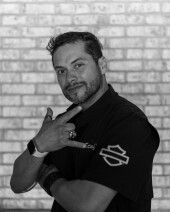 Armando Reyes