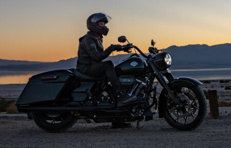 Explore the 2022 Harley-Davidson® Road King® Special near Wesley Chapel FL