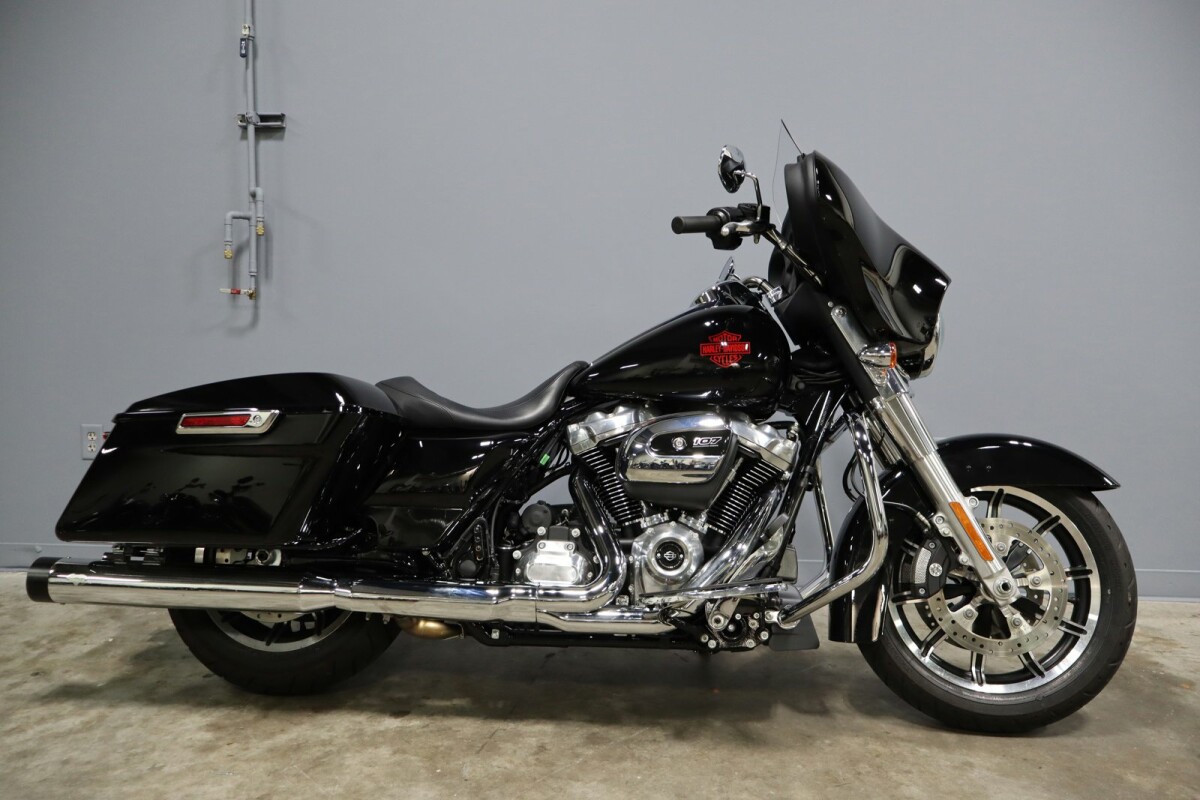 2021 Harley-Davidson<sup>®</sup> Electra Glide<sup>®</sup> Standard FLHT