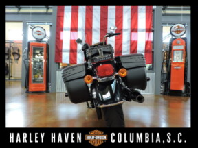 2020 Harley-Davidson<sup>®</sup> FLHC Heritage Classic 107  thumb 3