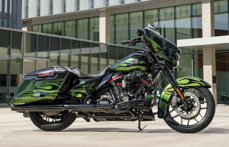 Test ride the 2022 Harley-Davidson® CVO Street Glide® near Clearwater FL