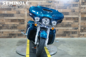 2020 Harley-Davidson<sup>®</sup> Ultra Limited Tahitian Teal thumb 2