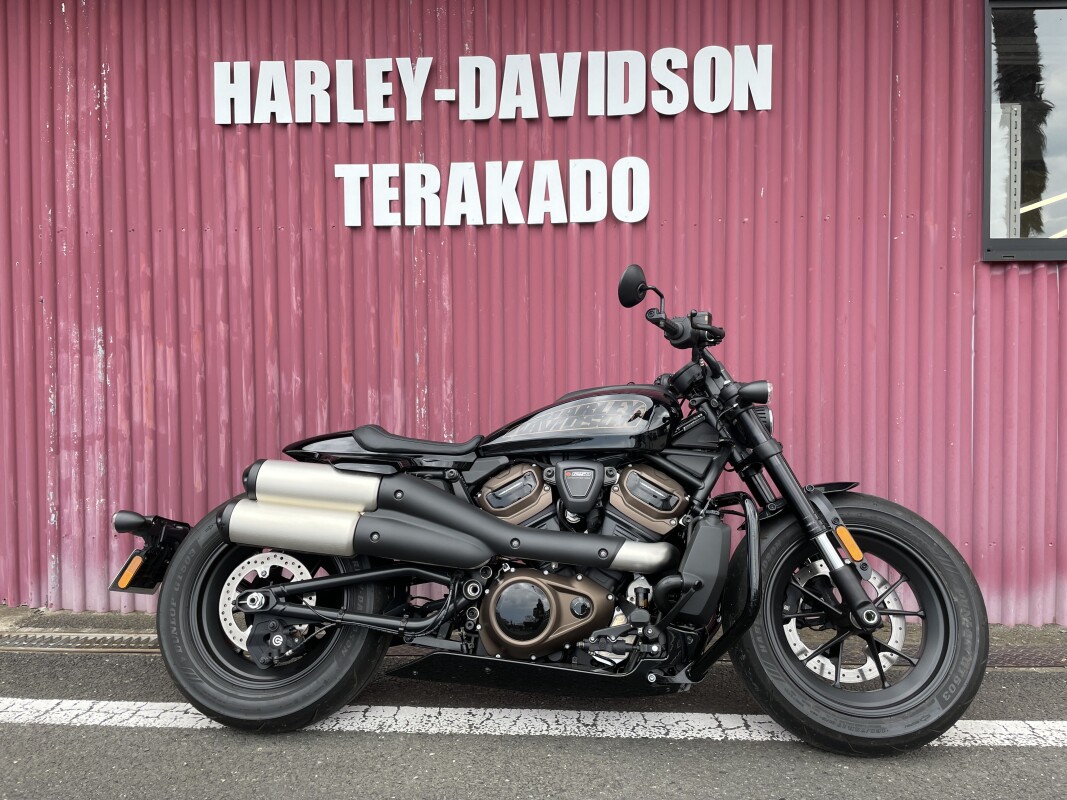 2021 HarleyDavidson® Sportster® S Vivid Black HarleyDavidson® テラカド