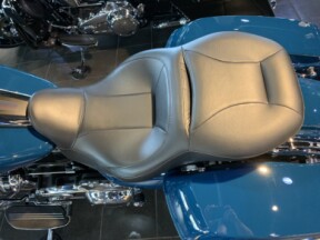 2021 Harley-Davidson<sup>®</sup> Road Glide<sup>®</sup> Special Billiard Teal thumb 1