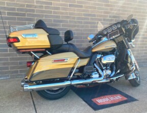 2017 Harley-Davidson<sup>®</sup> Ultra Limited thumb 1
