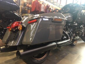 2022 Harley-Davidson® Road Glide® ST Gunship Gray thumb 1