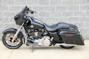 FLHXS 2021 - Street Glide<sup>®</sup> Special thumb 3