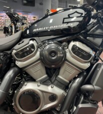 RH975 2022 Nightster™ thumb 0
