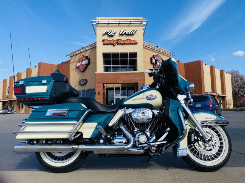 2009 Harley-Davidson<sup>®</sup> Electra Glide® Ultra Classic® FLHTCU