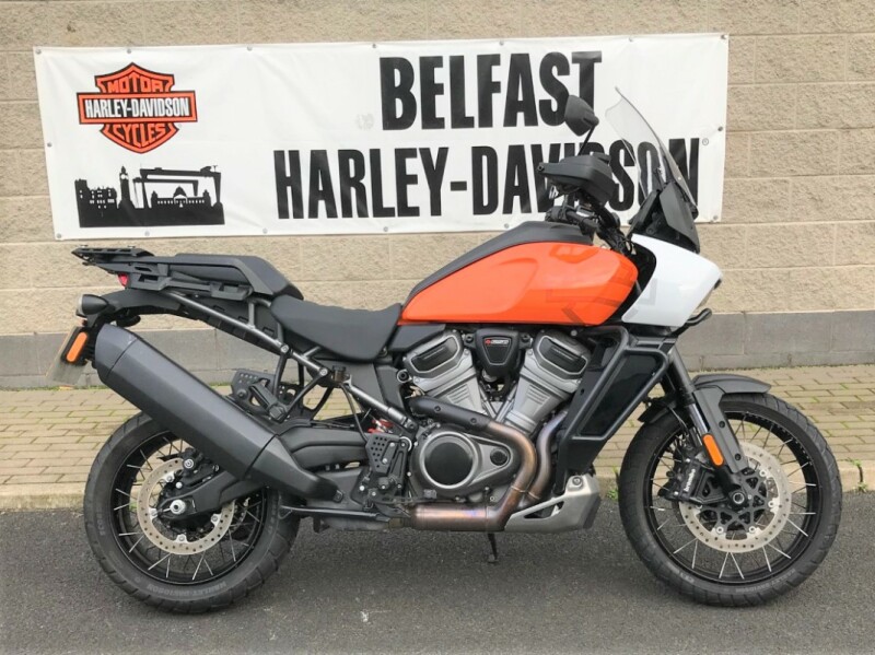 2022 Harley-Davidson<sup>®</sup> Pan America™ 1250 Special Baja Orange / Stonewashed White Pearl