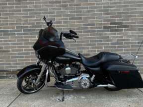 2015 Harley-Davidson<sup>®</sup> Street Glide<sup>®</sup> Special BLACK DENIM W/ PINSTRIPE thumb 2