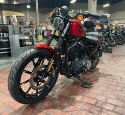 XL 883N 2019 Iron 883™ thumb 2