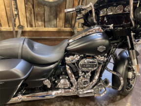 FLHXS 2022 Street Glide<sup>®</sup> Special thumb 2