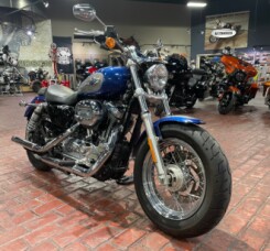 XL1200C 2017 1200 Custom thumb 1