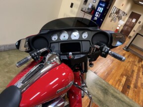2023 Harley-Davidson Street Glide Grand American Touring thumb 1