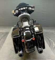 2019 Street Glide<sup>®</sup> Special thumb 1