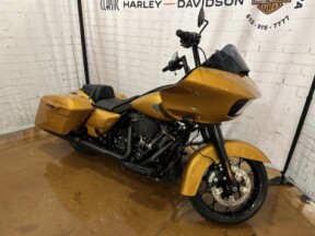 2023 Harley-Davidson<sup>®</sup> Road Glide<sup>®</sup> Special FLTRXS Prospect Gold – Black Finish thumb 1