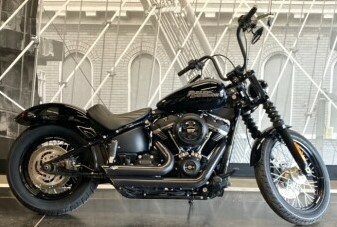  2020 Harley-Davidson Street Bob FXBB  BLACK W/PINSTRIPE