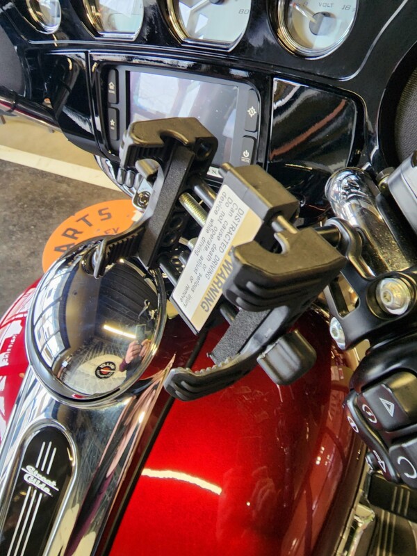 2017 Harley Davidson Street Glide Special FLHXS VELOCITY RED