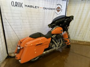 2023 Harley-Davidson<sup>®</sup> Street Glide<sup>®</sup> Special FLHXS Baja Orange thumb 3