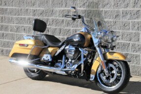 FLHR 2017 - Road King<sup>®</sup> thumb 2