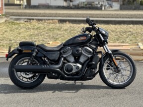 試乗車 2023 Harley-Davidson<sup>®</sup> Nightster™ Special Vivid Black thumb 3
