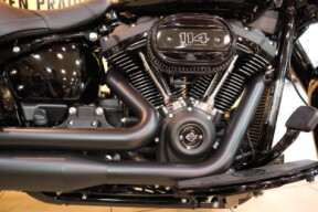 2023 Harley-Davidson HD FLHCS Softail Heritage Classic 114 thumb 2