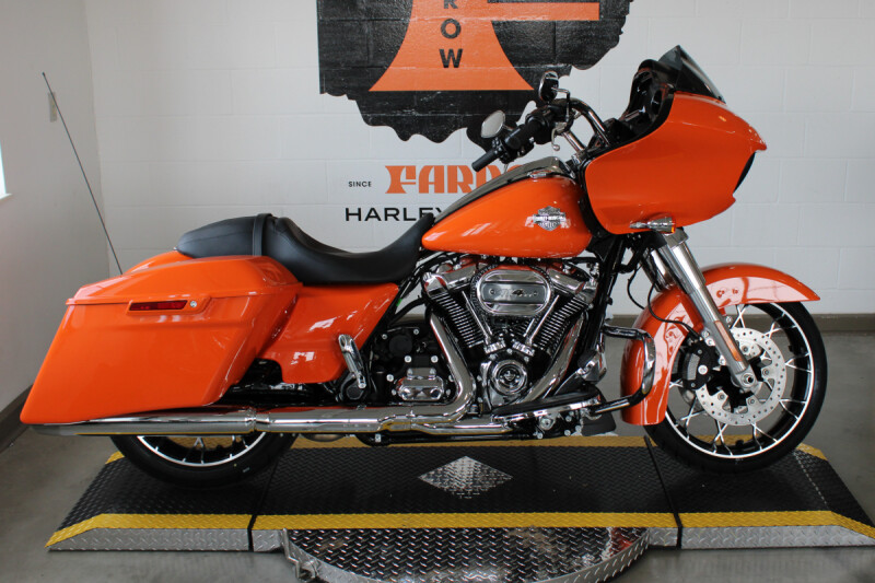 FLTRXS 2023 Road Glide<sup>®</sup> Special