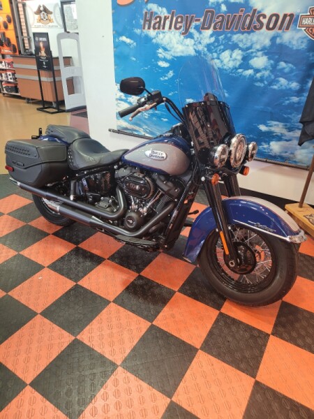 2023 Harley-Davidson<sup>®</sup> Heritage Classic BIL BLU/BIL GRY