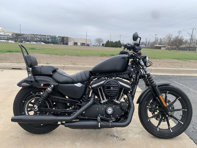 Harley-Davidson<sup>®</sup> Iron 883<sup>™</sup> 2020 XL 883N Denim Black