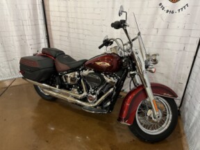 2023 Harley-Davidson<sup>®</sup> Heritage Classic FLHCSANV Heirloom Red Fade thumb 1