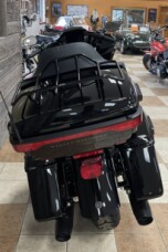 2023 Harley-Davidson<sup>®</sup> Road Glide<sup>®</sup> Limited Vivid Black – Black Finish thumb 2