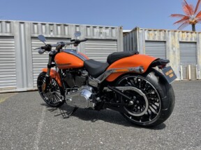 2023 Harley-Davidson<sup>®</sup> Breakout<sup>™</sup> Baja Orange thumb 1