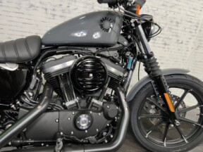 XL 883N 2022 Iron 883™ thumb 0
