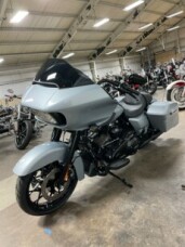 2023 Harley-Davidson<sup>®</sup> Road Glide<sup>®</sup> Special Atlas Silver Metallic – Black Finish thumb 0