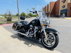 FLHR 2021 Road King<sup>®</sup> thumb 3