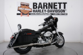2006 Harley-Davidson<sup>®</sup> FLHXI Street Glide® thumb 3
