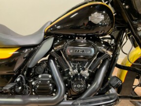 2023 Harley-Davidson®FLHXS Street Glide® Special Industrial Yellow/Vivid Black thumb 3
