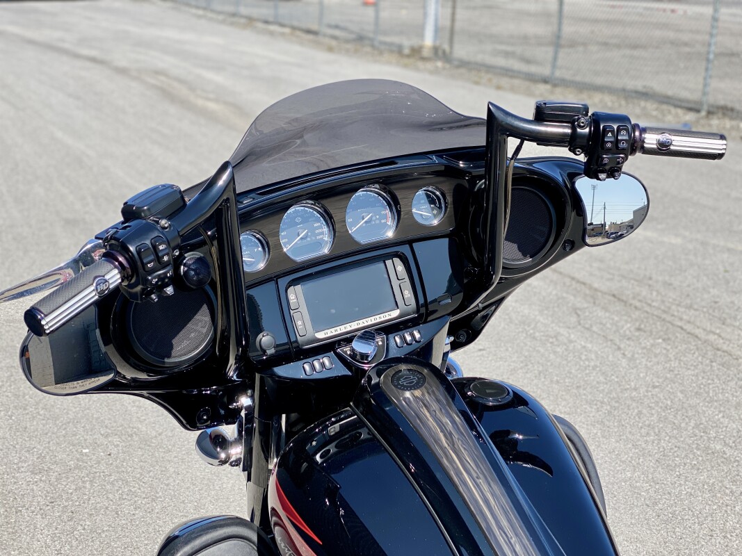 2017 Harley-Davidson CVO Street Glide - Photo 6