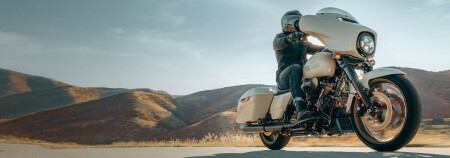 Purchase Parts & Accessories Online for the 2023 Harley-Davidson® Street Glide® ST near Brooksville