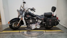 FLSTC 2016 Heritage Softail<sup>®</sup> Classic thumb 1