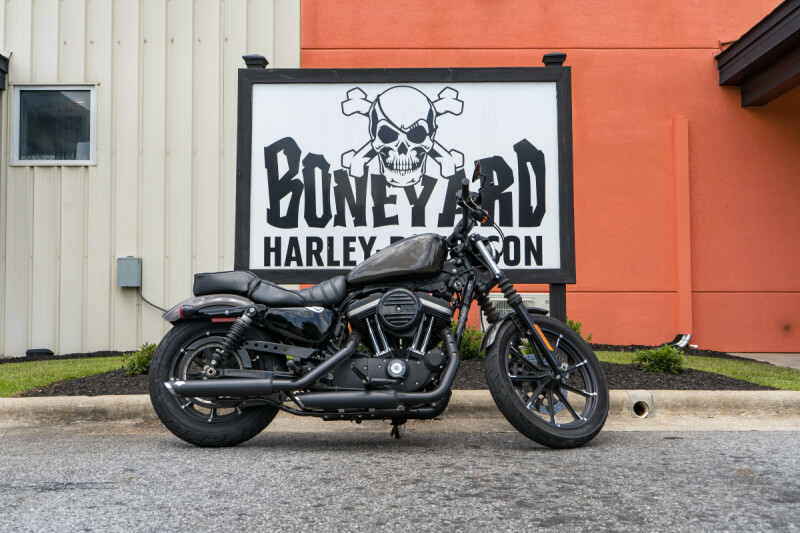 2020 Harley-Davidson<sup>®</sup> Iron 883<sup>™</sup> River Rock Gray