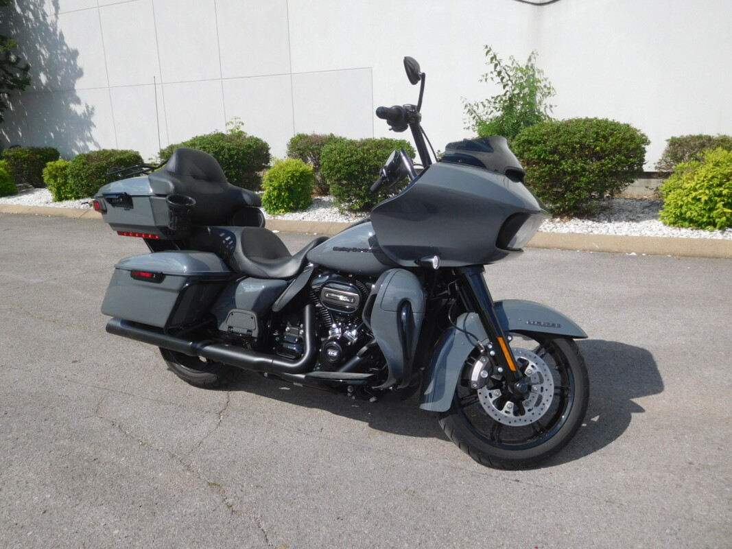 FLTRK 2022 Road Glide<sup>®</sup> Limited