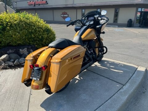 2023 Harley-Davidson Road Glide Special Prospect Gold – Black Finish - Photo 6