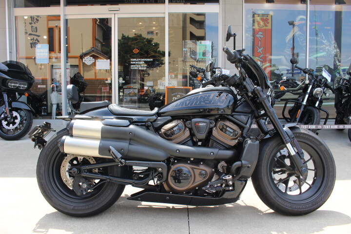 2021 Harley-Davidson<sup>®</sup> Sportster<sup>®</sup> S Vivid Black