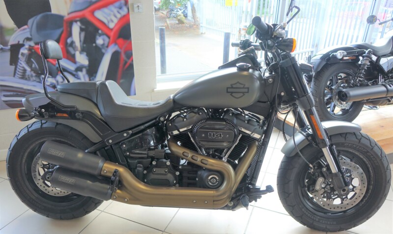 2017 FXFBS Fat Bob 114 Industrial Gray Denim