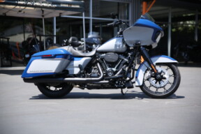 FLTRXS 2023 Road Glide<sup>®</sup> Special thumb 3