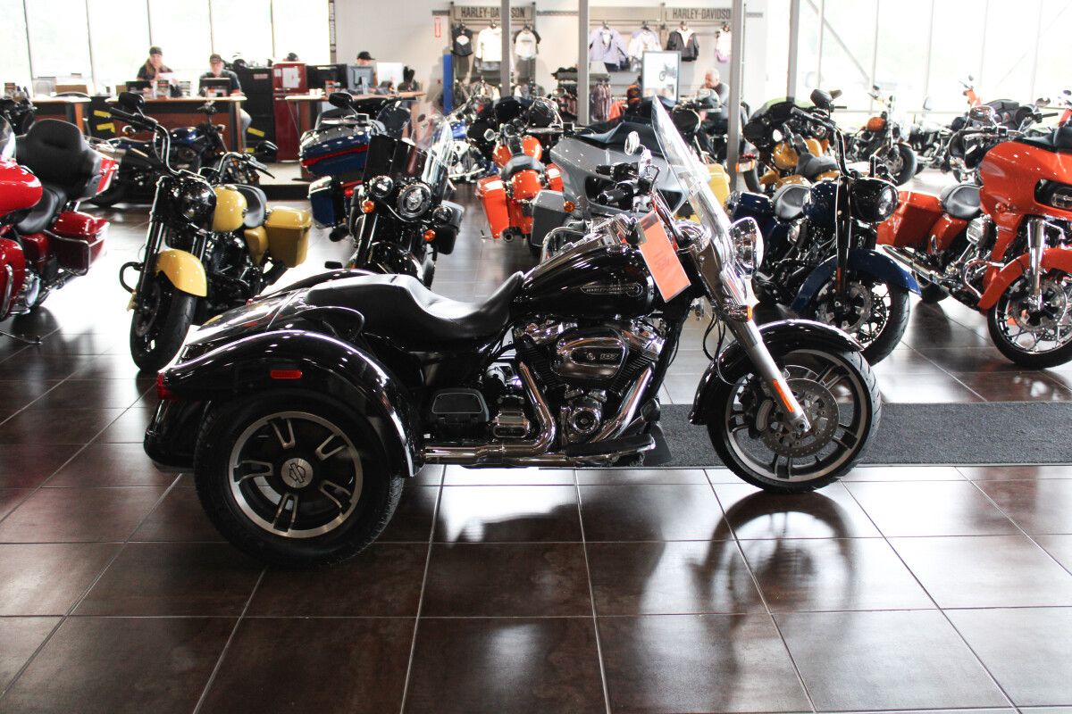 Used 2017 HarleyDavidson Freewheeler Trike FLRT For Sale In Sunbury