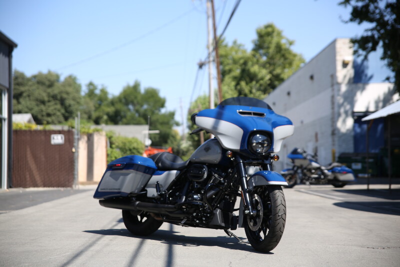FLHXS 2023 Street Glide<sup>®</sup> Special