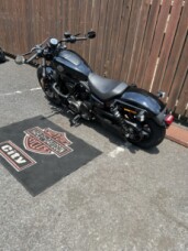 2023 Harley-Davidson<sup>®</sup> Nightster™ Vivid Black thumb 2